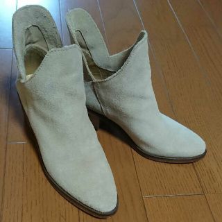 ザラ(ZARA)のZARAブーツ ベージュ 38(ブーツ)