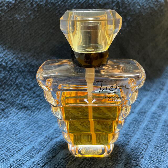 LANCOME(ランコム)のランコム　トレゾア　トレゾワ　50ml コスメ/美容の香水(香水(女性用))の商品写真