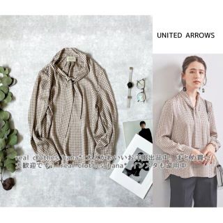 ユナイテッドアローズ(UNITED ARROWS)の2213 ジオメトリックプリント　ボウタイブラウス　リボン　シャツ　長袖　幾何学(シャツ/ブラウス(長袖/七分))