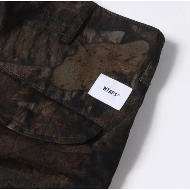 W)taps(ダブルタップス)のWTAPS CARGO SHORTS TREE CAMO OLIVE Mサイズ メンズのパンツ(ショートパンツ)の商品写真