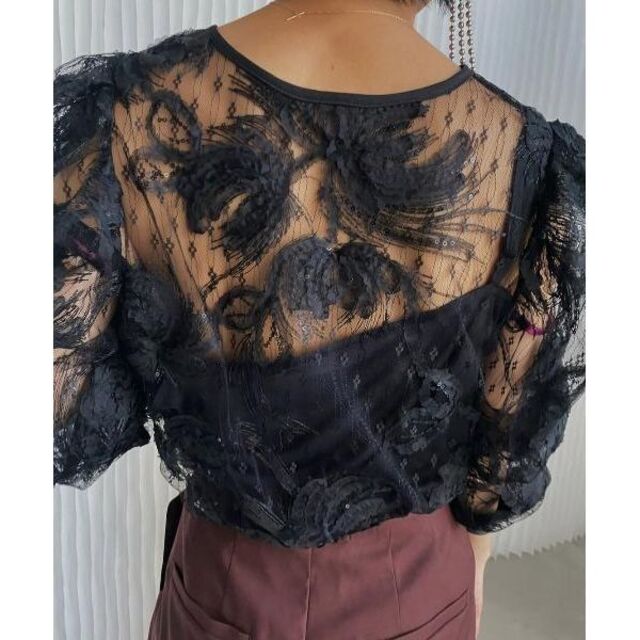 Ameri VINTAGE(アメリヴィンテージ)のAMERI UNDRESSED 2WAY FAIRY LACE BLOUSE レディースのトップス(シャツ/ブラウス(長袖/七分))の商品写真