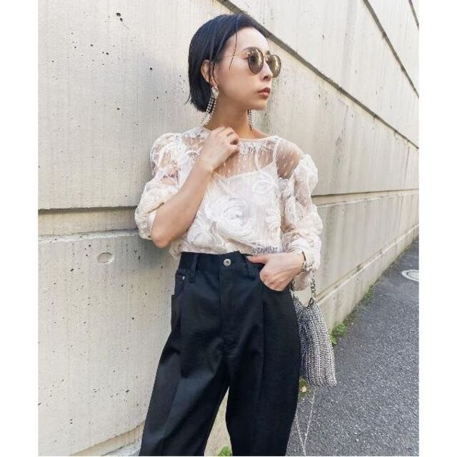 Ameri VINTAGE(アメリヴィンテージ)のAMERI UNDRESSED 2WAY FAIRY LACE BLOUSE レディースのトップス(シャツ/ブラウス(長袖/七分))の商品写真