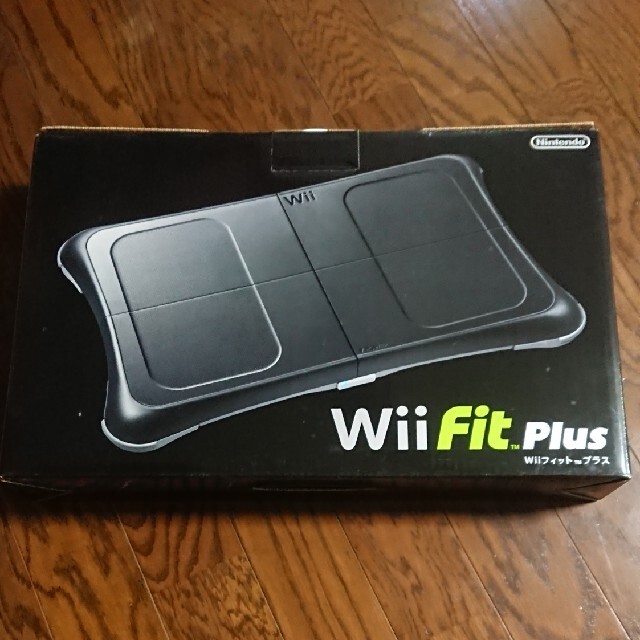 Wii Fit Plus バランスボード(クロ) 同梱セットのサムネイル