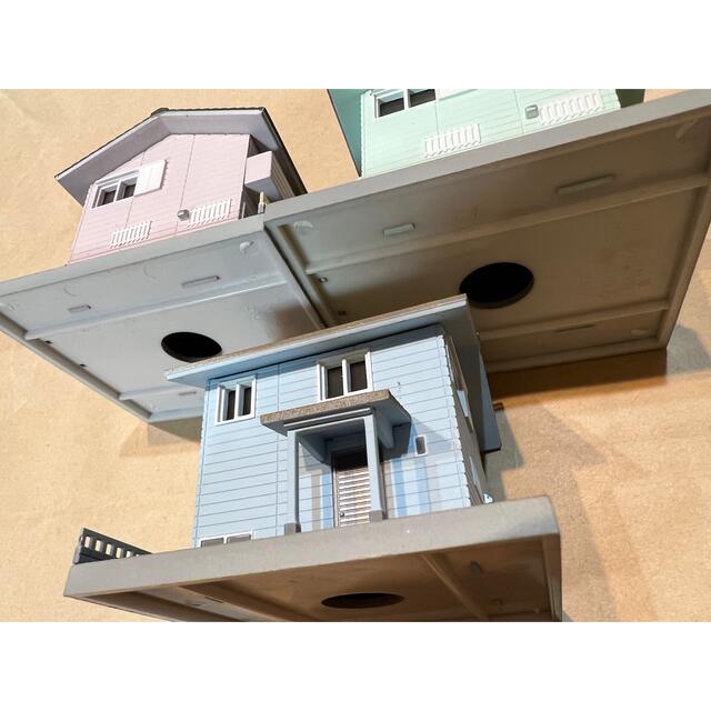 ジオコレ 079-2 建売住宅c2 木造 まとめ売り エンタメ/ホビーのおもちゃ/ぬいぐるみ(鉄道模型)の商品写真