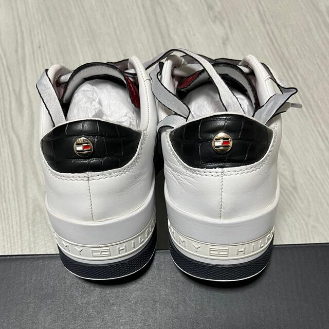 TOMMY HILFIGER(トミーヒルフィガー)のTOMMY HILFIGER   【トミーヒルフィガー】　スニーカー　👟 レディースの靴/シューズ(スニーカー)の商品写真