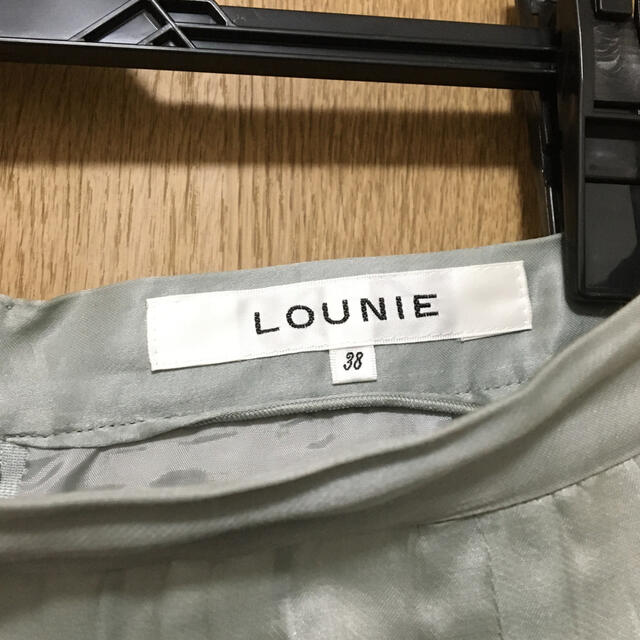 LOUNIE(ルーニィ)のシルクブレンドサテンスカート レディースのスカート(ひざ丈スカート)の商品写真