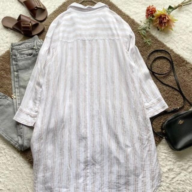 Mila Owen(ミラオーウェン)のミラオーウェン 麻 リネン ロングシャツ ストライプ 羽織りホワイト系 フリー レディースのトップス(シャツ/ブラウス(長袖/七分))の商品写真