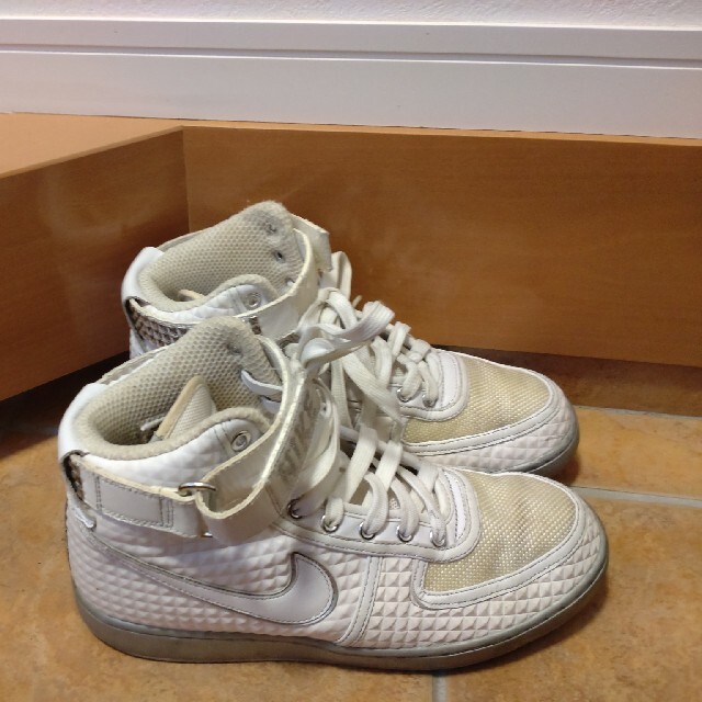 NIKE - 希少☆NIKE ナイキ バンダル シュプリーム スタッズ ホワイト