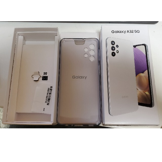 Galaxy(ギャラクシー)のHitomi様専用　Galaxy A32　本体　SIMロック解除済み スマホ/家電/カメラのスマートフォン/携帯電話(スマートフォン本体)の商品写真