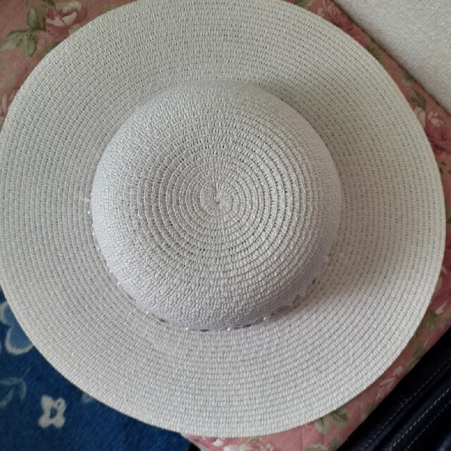 EmiriaWiz(エミリアウィズ)の最終値下げEmiriawiz ビジュー ハット ホワイト　帽子 レディースの帽子(ハット)の商品写真