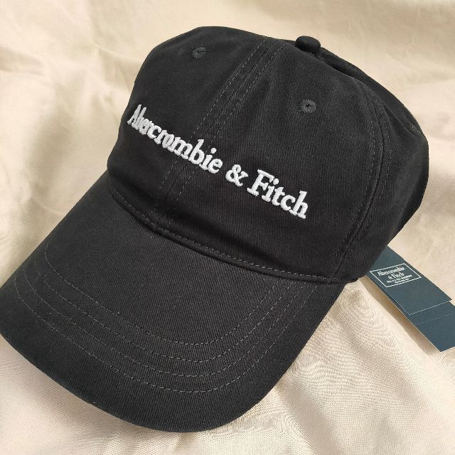 Abercrombie&Fitch(アバクロンビーアンドフィッチ)の新品☆Abercrombie & Fitch☆ ロゴ ベースボールキャップ メンズの帽子(キャップ)の商品写真