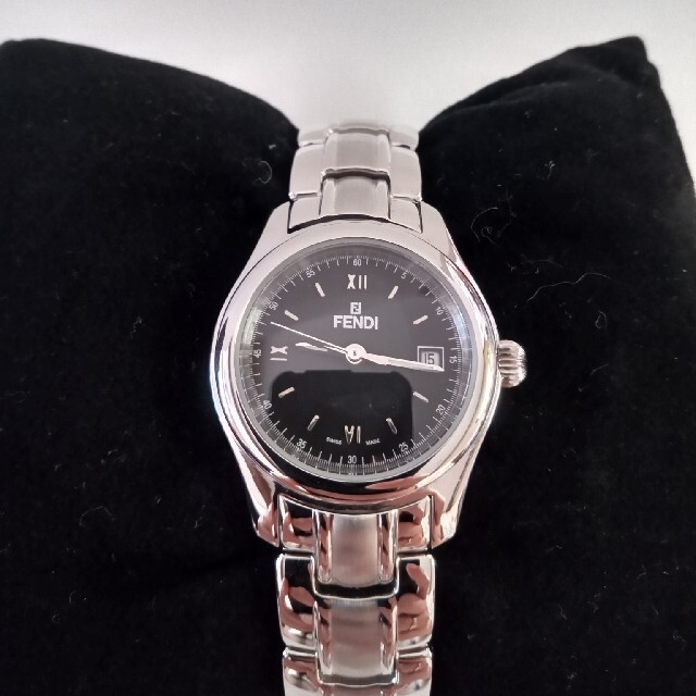 FENDI(フェンディ)の専用　美品　フェンディ　腕時計　210L レディースのファッション小物(腕時計)の商品写真