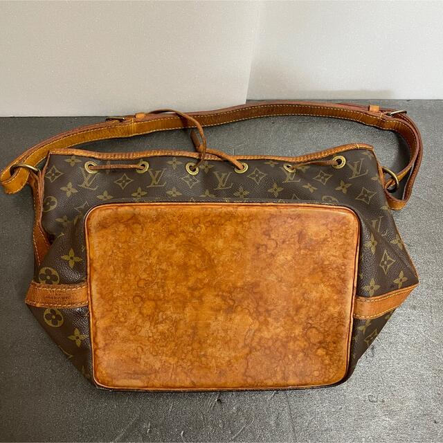 LOUIS VUITTON(ルイヴィトン)のルイ ヴィトン プチノエ ショルダーバッグ モノグラム レディースのバッグ(ショルダーバッグ)の商品写真