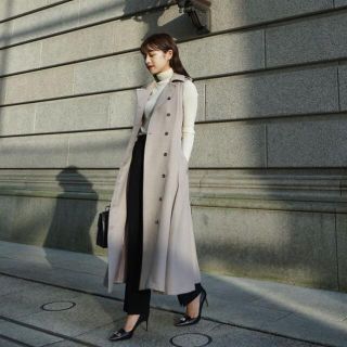 L'or    Sleeveless Coat Dress