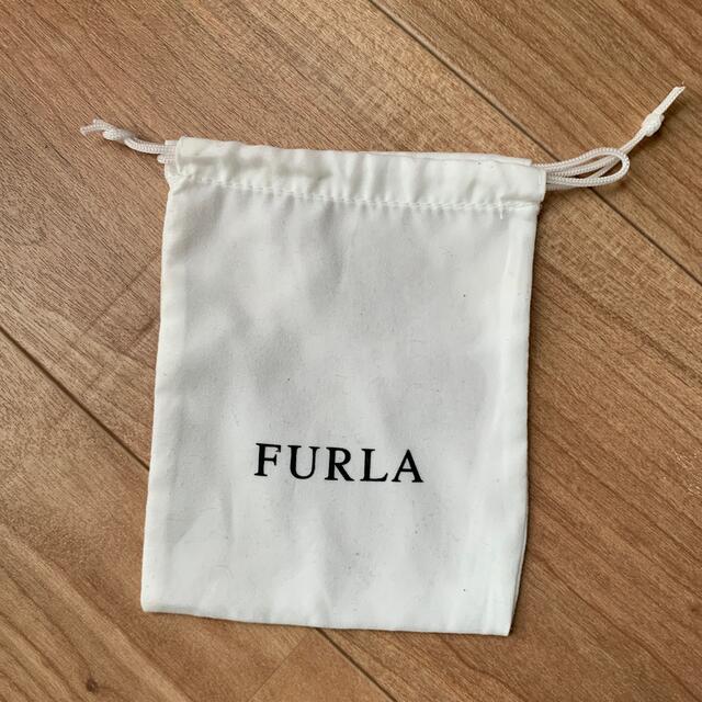 Furla(フルラ)のFURLA フルラ　カードケース　グレー レディースのファッション小物(名刺入れ/定期入れ)の商品写真