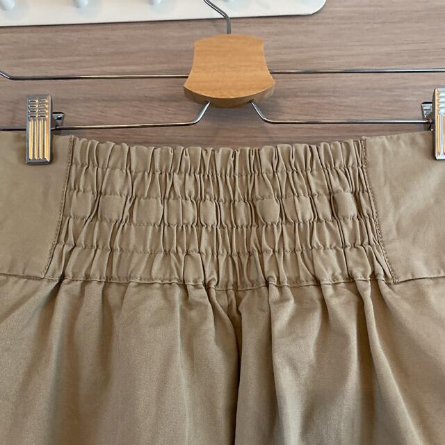 GU(ジーユー)の【もも様専用】GU 台形 Aライン トレンチスカート ベージュ レディースのスカート(ロングスカート)の商品写真