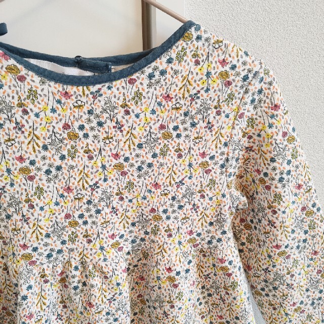 ZARA KIDS(ザラキッズ)のザラベイビー　ボタニカルワンピース　花柄　100　zarababy ZARA キッズ/ベビー/マタニティのキッズ服女の子用(90cm~)(ワンピース)の商品写真