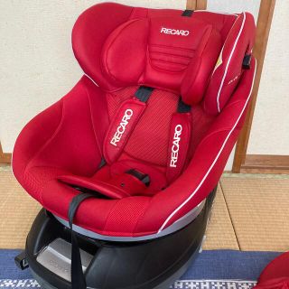 レカロ(RECARO)のチャイルドシート(自動車用チャイルドシート本体)