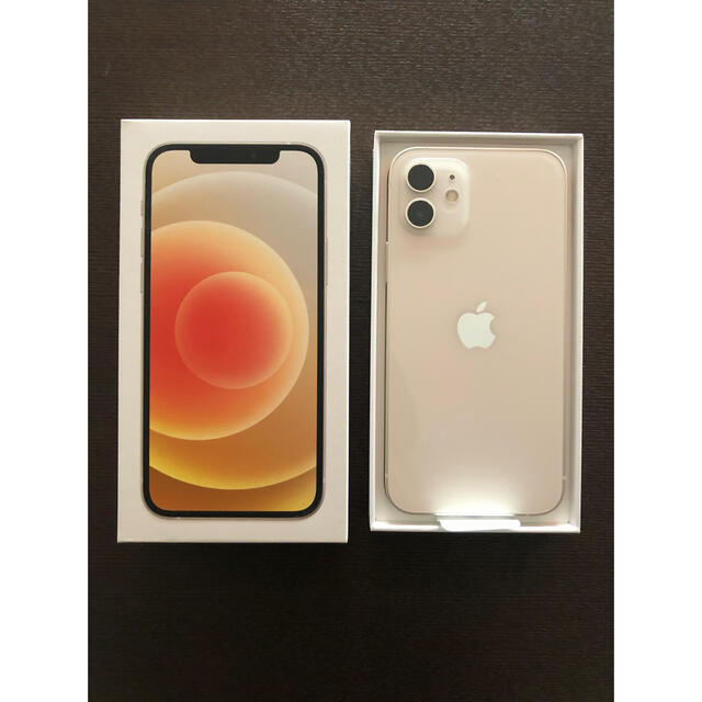 iPhone(アイフォーン)の【未使用】iPhone12 ホワイト64GB 本体 SIMフリー スマホ/家電/カメラのスマートフォン/携帯電話(スマートフォン本体)の商品写真