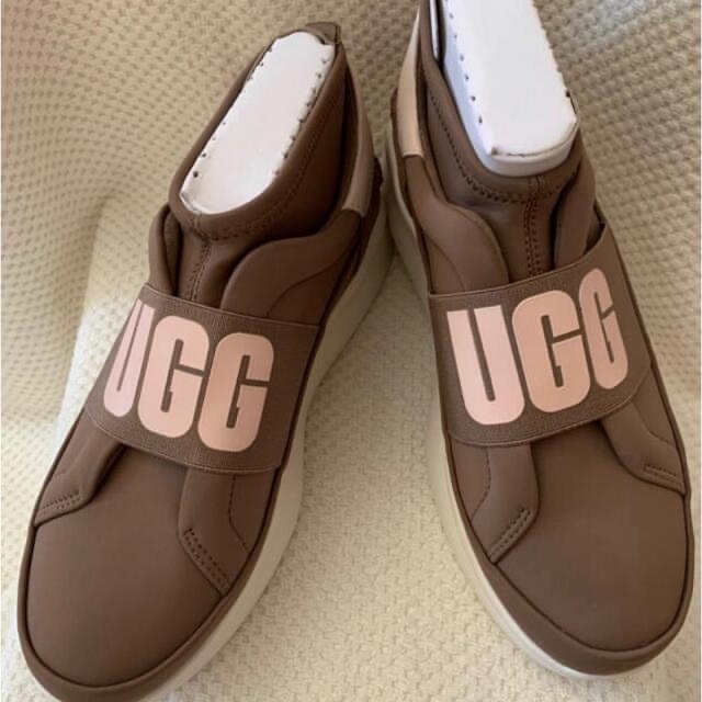 UGG(アグ)のUGG スニーカー 24cm レディースの靴/シューズ(スニーカー)の商品写真