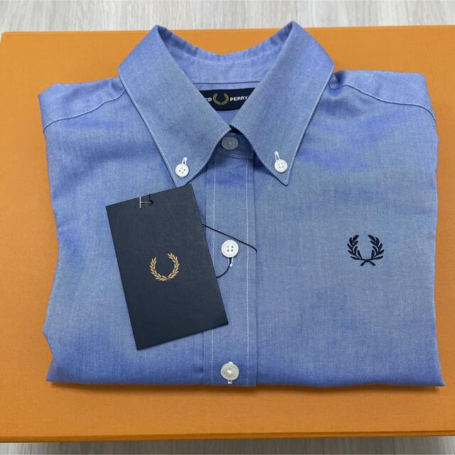 FRED PERRY(フレッドペリー)の新品未使用　タグつき！ レディースのトップス(カットソー(長袖/七分))の商品写真