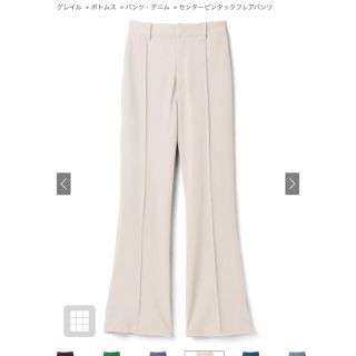 ザラ(ZARA)のセンターピンタックフレアパンツ(カジュアルパンツ)