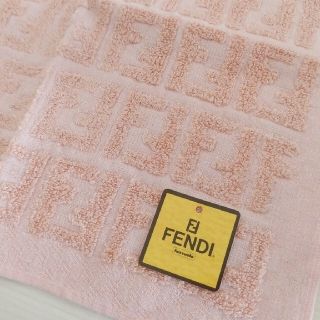 フェンディ(FENDI)の新品未使用　FENDIタオルハンカチ(ハンカチ)