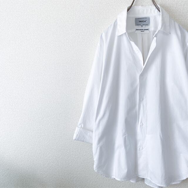 YAECA(ヤエカ)のYAECA（ヤエカ）/ コンフォートシャツ リラックスロング 白 メンズのトップス(シャツ)の商品写真