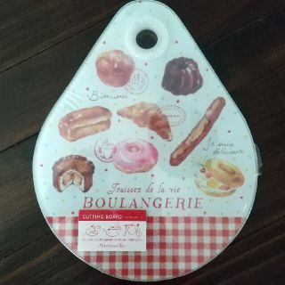 アフタヌーンティー(AfternoonTea)のハニカミモカ様専用　Afternoon Tea カッティングボード(調理道具/製菓道具)