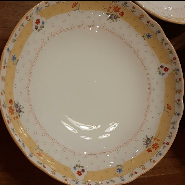 Noritake(ノリタケ)の★美品★ ノリタケ　★スープ皿★ 3枚 インテリア/住まい/日用品のキッチン/食器(食器)の商品写真