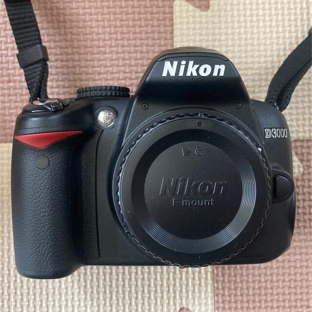 Nikon D3000 本体 ＋ 18-200mmレンズ 2