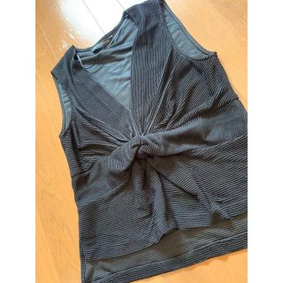 ザラ(ZARA)のZARA ノースリーブトップス(カットソー(半袖/袖なし))