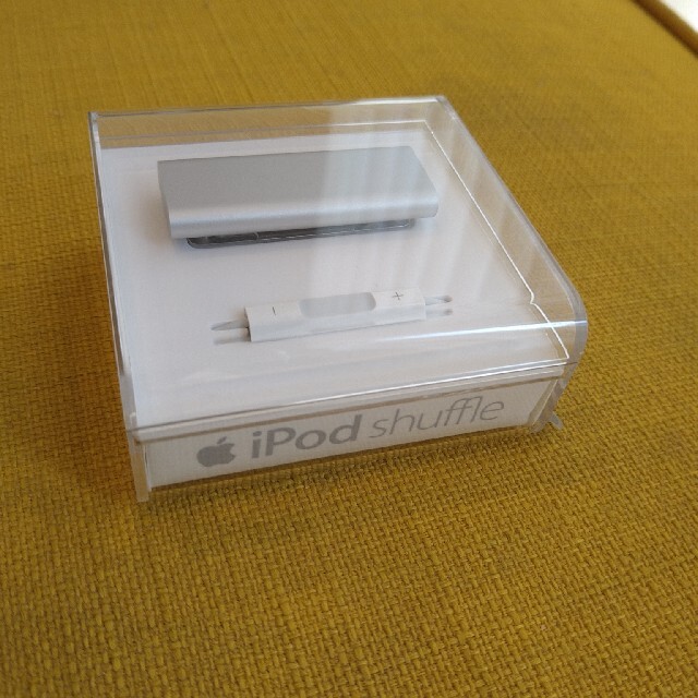 iPod shuffle ４GB　Silver Model A1271
