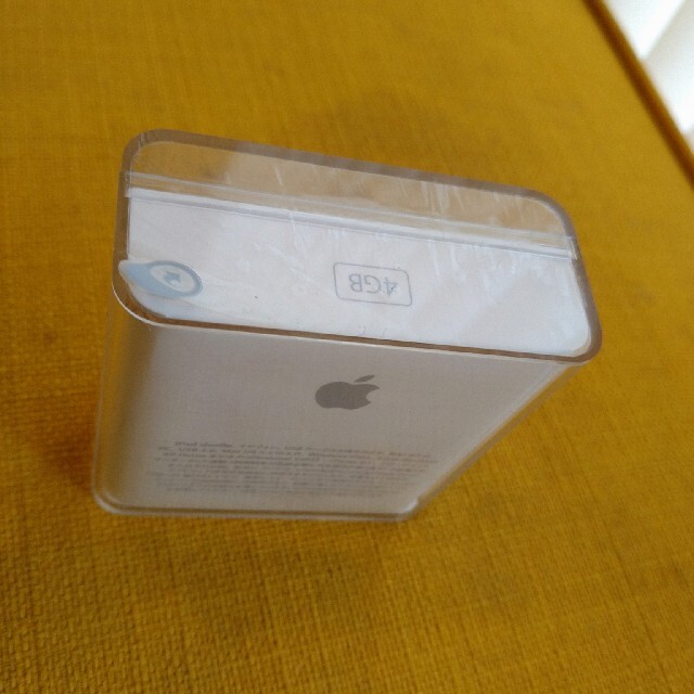 Apple - iPod shuffle ４GB Silver Model A1271の通販 by あさひ's shop｜アップルならラクマ