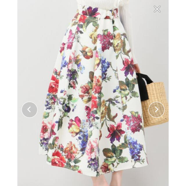 LIMITLESS LUXURY(リミットレスラグジュアリー)の値下げ中✨リミットレスラグジュアリー 36 ボタニカル 花柄スカート レディースのスカート(ロングスカート)の商品写真