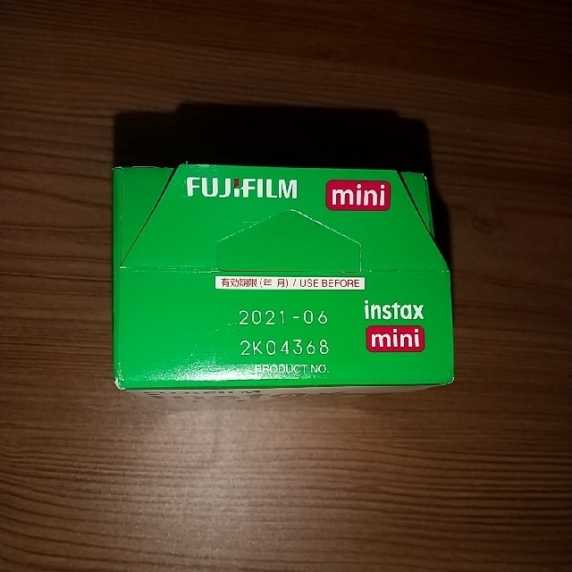 富士フイルム(フジフイルム)の未使用★FUJIFILM instax mini チェキフイルム★期限切れ スマホ/家電/カメラのカメラ(フィルムカメラ)の商品写真