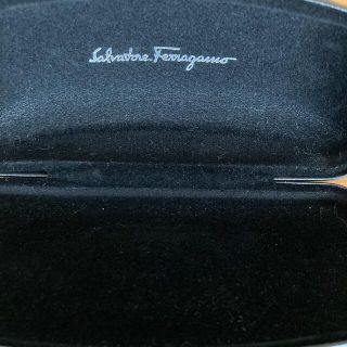 サルヴァトーレフェラガモ(Salvatore Ferragamo)のメガネケースとメガネ拭き(サングラス/メガネ)