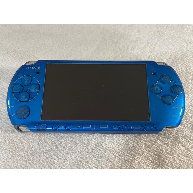 PlayStation Portable(プレイステーションポータブル)の良品　PSP-3000  バイブラントブルー エンタメ/ホビーのゲームソフト/ゲーム機本体(携帯用ゲーム機本体)の商品写真