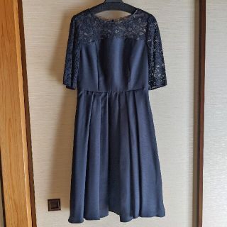 エメ(AIMER)のAIMER／エメ　バックサテンシャンタン×コードレースワンピースドレス(ミディアムドレス)