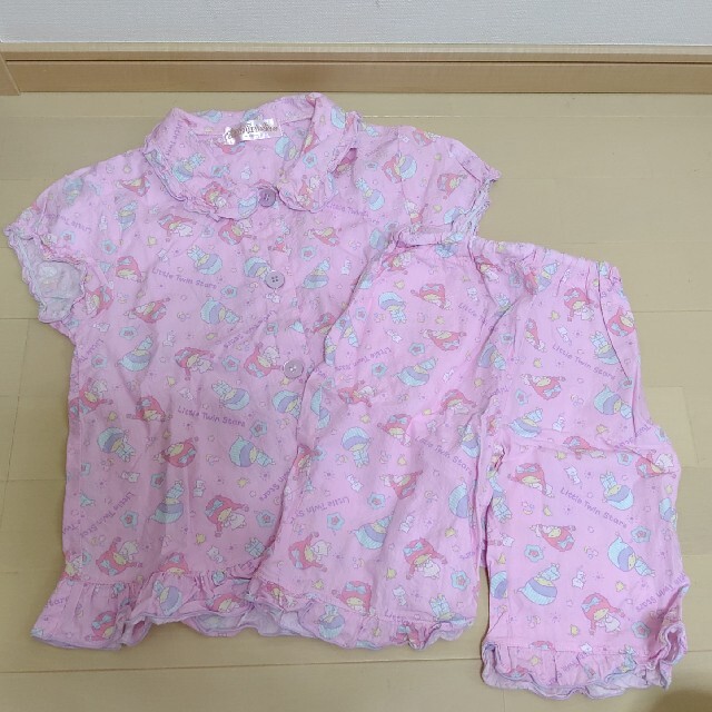 サンリオ(サンリオ)のキキララ　パジャマ　半袖　120 キッズ/ベビー/マタニティのキッズ服女の子用(90cm~)(パジャマ)の商品写真