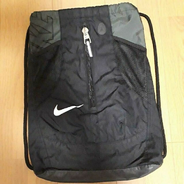 NIKE リュック キッズ/ベビー/マタニティのこども用バッグ(リュックサック)の商品写真