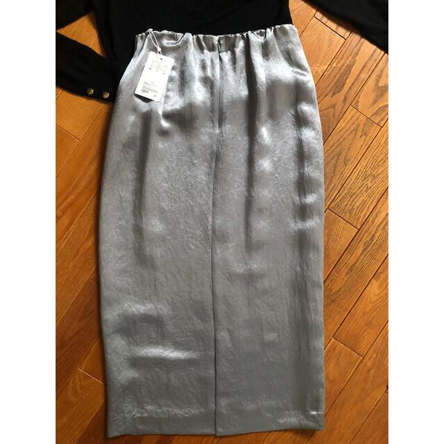 UNITED ARROWS(ユナイテッドアローズ)の新品　未使用　タグ付き　ナロー　マキシ　スカート   レディースのスカート(ロングスカート)の商品写真