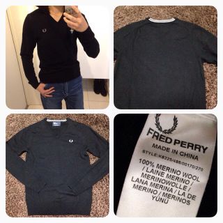 フレッドペリー(FRED PERRY)のフレッドペリー★Ｖネックニット黒(ニット/セーター)