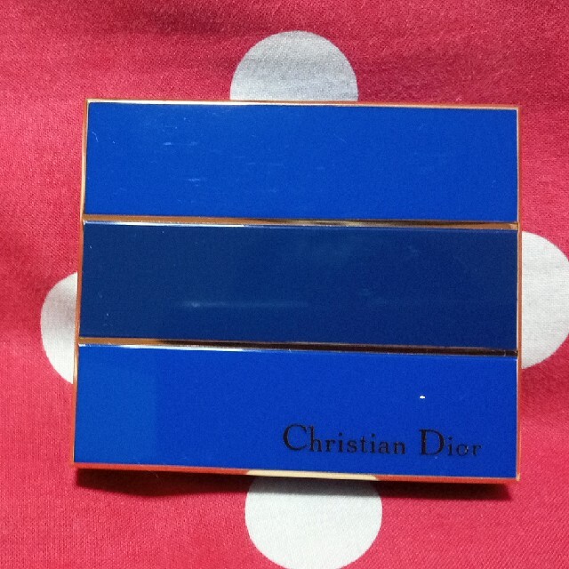 Christian Dior(クリスチャンディオール)のChristian Dior ブラッシュpowder blush 839 チーク コスメ/美容のベースメイク/化粧品(チーク)の商品写真