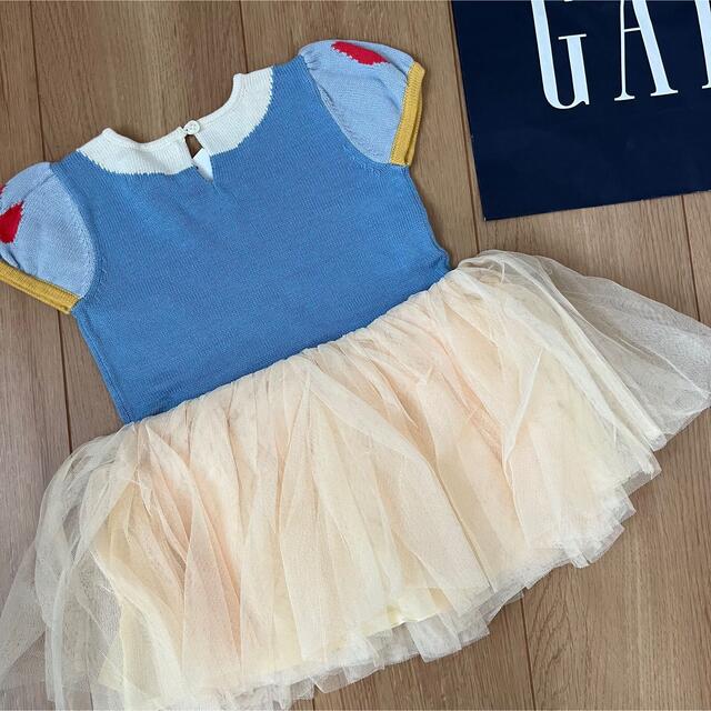 babyGAP(ベビーギャップ)の新品未使用★baby gap白雪姫ワンピース　ドレス80 キッズ/ベビー/マタニティのベビー服(~85cm)(ワンピース)の商品写真