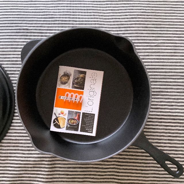 LE CREUSET(ルクルーゼ)の【フランス直輸入 新品】ルクルーゼ カサドゥ 27センチ 黒マット インテリア/住まい/日用品のキッチン/食器(鍋/フライパン)の商品写真