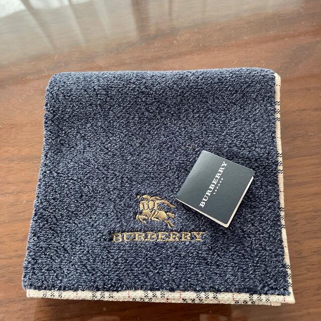 BURBERRY(バーバリー)の⭐️再値下げ⭐️新品⭐️バーバリー　タオルハンカチ レディースのファッション小物(ハンカチ)の商品写真