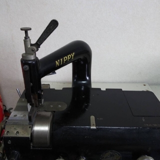 アイファニー(EYEFUNNY)の革漉き機　メーカー「ニッピー」(その他)