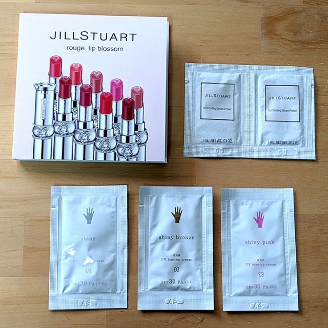 JILLSTUART(ジルスチュアート)のウカ・ジルスチュアート　化粧品サンプル各種 コスメ/美容のベースメイク/化粧品(その他)の商品写真