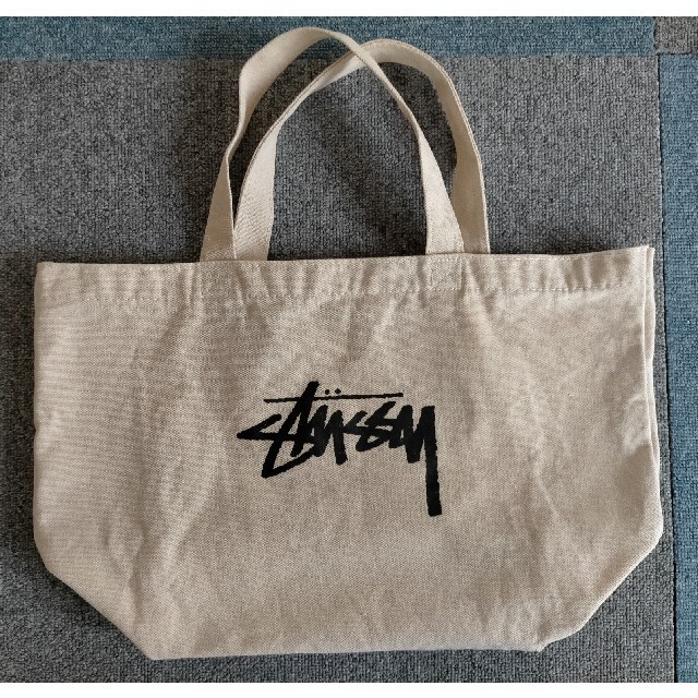 STUSSY(ステューシー)のSTUSSY ステューシー キャンバス トートバッグ エコバッグ 未使用美品 メンズのバッグ(トートバッグ)の商品写真